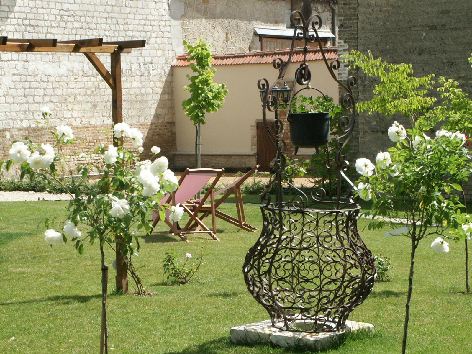 La Closerie Des Sacres Lavannes Exterior foto